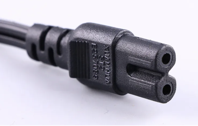 IEC 60320 C7 Connector