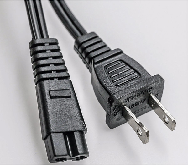 1-15P to IEC C7 Power Cord