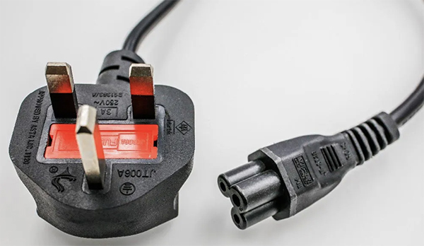 UK Power Cord to IEC 60320 C5