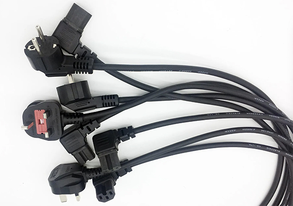 UK BSI 1363A Plug to IEC 60320 C15 Power Cord